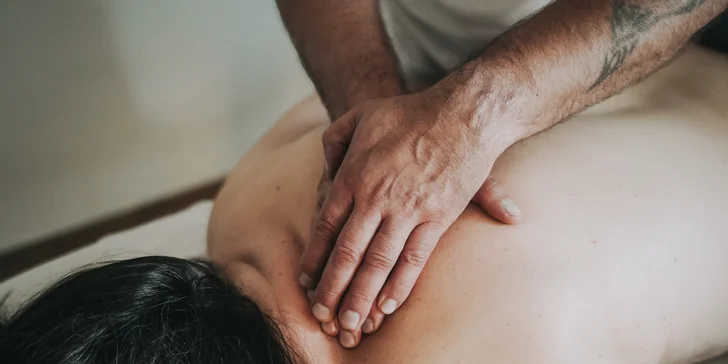 Klasická masáž vrátane rašelinového zábalu či bankovania