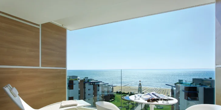 Lido di Jesolo: 5* hotel s vlastnou plážou a 70m bazénom, wellness, raňajky aj lekcie jogy