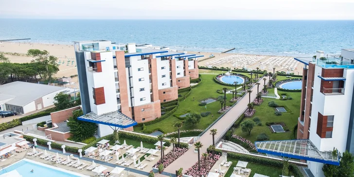 Lido di Jesolo: 5* hotel s vlastnou plážou a 70m bazénom, wellness, raňajky aj lekcie jogy