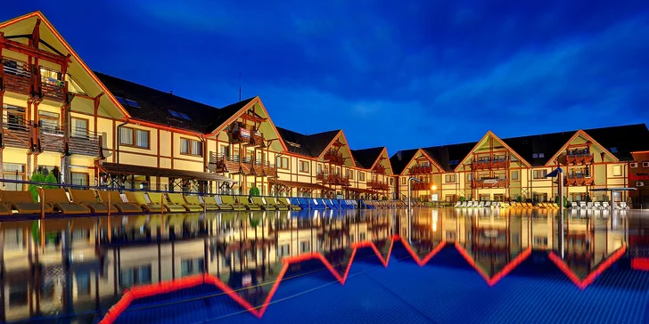 Pobyt vo Vodnom parku Bešeňová s termálnymi bazénmi pre dvoch aj celú rodinu