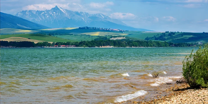 Pobyt vo Vodnom parku Bešeňová s termálnymi bazénmi pre dvoch aj celú rodinu