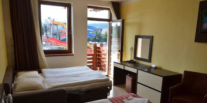 Pobyt vo Vodnom parku Bešeňová s termálnymi bazénmi pre dvoch aj celú rodinu