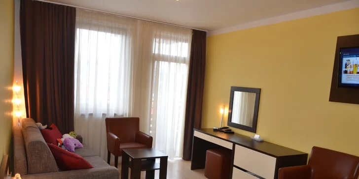 Pobyt vo Vodnom parku Bešeňová s termálnymi bazénmi pre dvoch aj celú rodinu