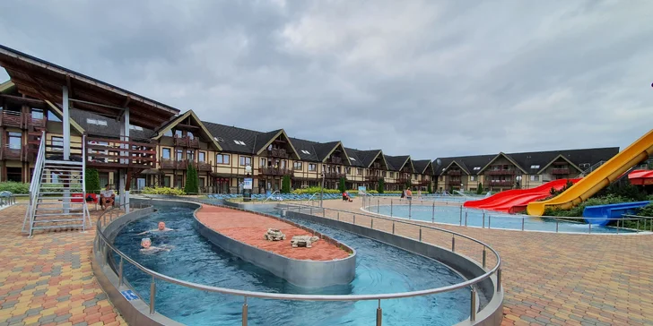 Pobyt vo Vodnom parku Bešeňová s termálnymi bazénmi pre dvoch aj celú rodinu