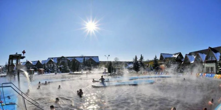 Pobyt vo Vodnom parku Bešeňová s termálnymi bazénmi pre dvoch aj celú rodinu