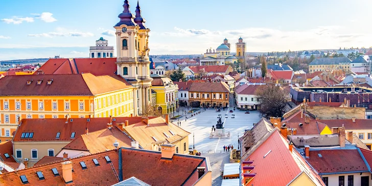 Wellness, pohodlie v maďarskom Egeri: raňajky, polpenzia, vstup do kúpeľov aj fľaša vína