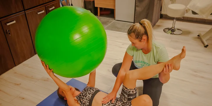 Fyzio masáž chrbta alebo vstupné vyšetrenie aj s individuálnou fyzioterapiou v centre FYZIO – ZY