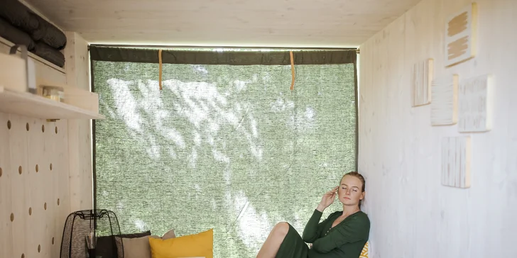 Glamping: minimalistický posed pre dve osoby, solárna sprcha, gril a vyhrievaný sud