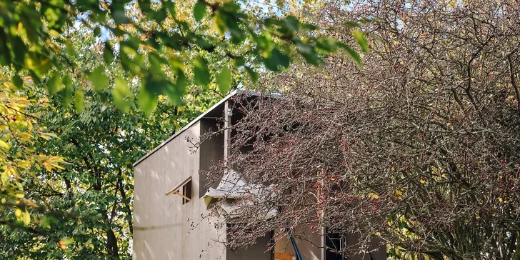 Glamping: minimalistický posed pre dve osoby, solárna sprcha, gril a vyhrievaný sud