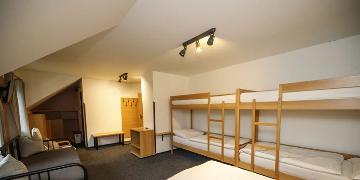 Penzión v Jeseníkoch s polpenziou a bazénom: izby až pre 8 osôb