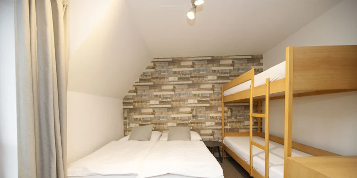 Penzión v Jeseníkoch s polpenziou a bazénom: izby až pre 8 osôb