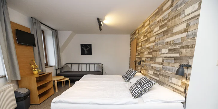 Penzión v Jeseníkoch s polpenziou a bazénom: izby až pre 8 osôb