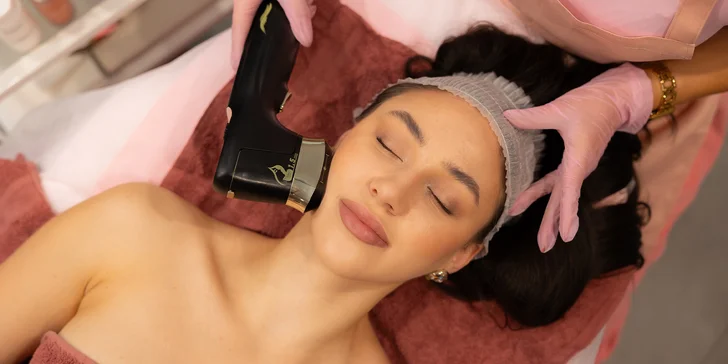 Ošetrenie prístrojom HIFU: neinvazívny lifting tváre a spevnenie pokožky tela