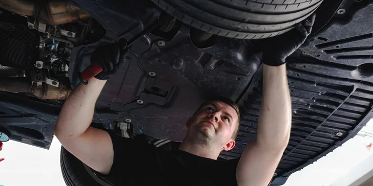 Kompletné prezutie alebo výmena pneumatík aj s vyvážením, kontrolou bŕzd a podvozku