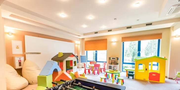 Poľské kúpeľné mesto Kudowa-Zdrój pri českých hraniciach: pobyt s raňajkami alebo polpenziou a wellness