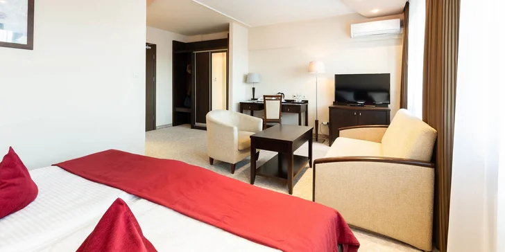 Poľské kúpeľné mesto Kudowa-Zdrój pri českých hraniciach: pobyt s raňajkami alebo polpenziou a wellness