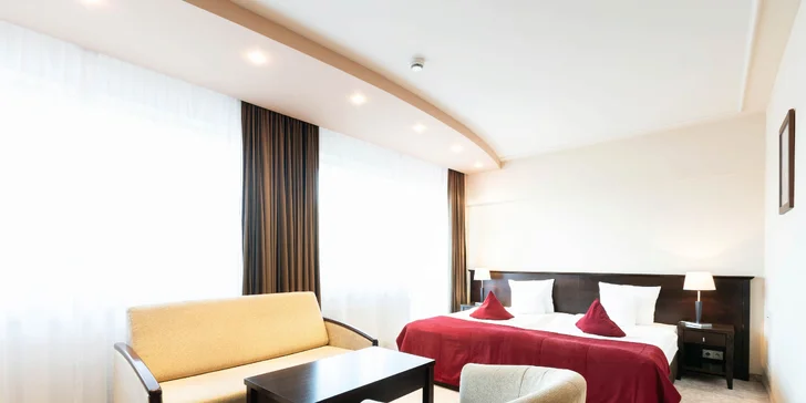 Poľské kúpeľné mesto Kudowa-Zdrój pri českých hraniciach: pobyt s raňajkami alebo polpenziou a wellness