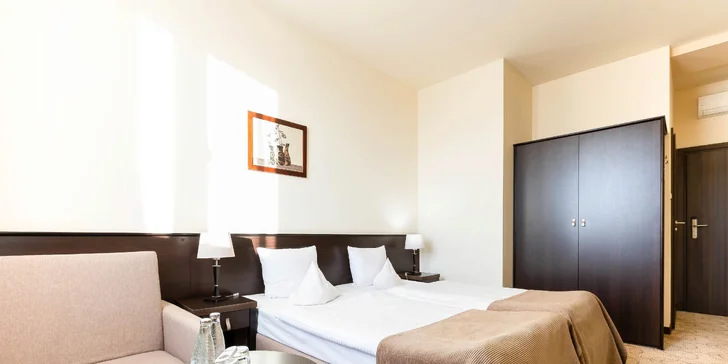 Poľské kúpeľné mesto Kudowa-Zdrój pri českých hraniciach: pobyt s raňajkami alebo polpenziou a wellness