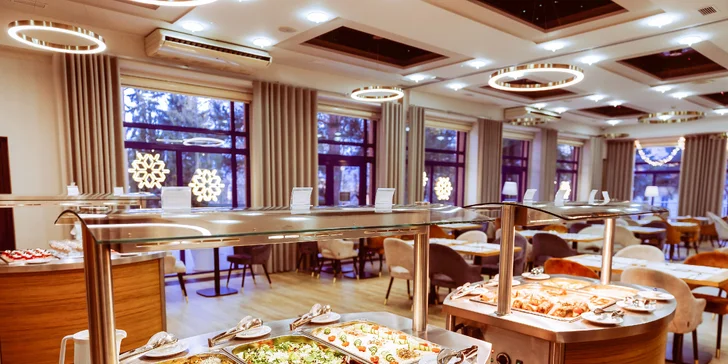 Poľské kúpeľné mesto Kudowa-Zdrój pri českých hraniciach: pobyt s raňajkami alebo polpenziou a wellness