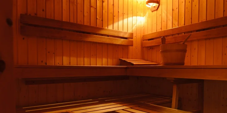 Poľské kúpeľné mesto Kudowa-Zdrój pri českých hraniciach: pobyt s raňajkami alebo polpenziou a wellness