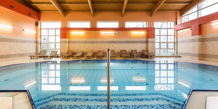 Poľské kúpeľné mesto Kudowa-Zdrój pri českých hraniciach: pobyt s raňajkami alebo polpenziou a wellness