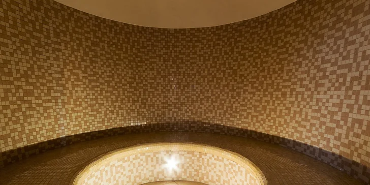 Poľské kúpeľné mesto Kudowa-Zdrój pri českých hraniciach: pobyt s raňajkami alebo polpenziou a wellness