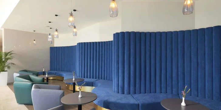 Chorvátsky Split: 4* hotel pri pláži, wellness, raňajky, plná penzia alebo polpenzia