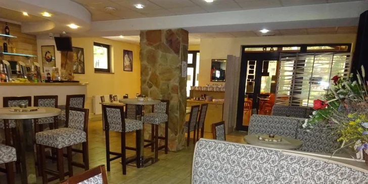 Pokojné prostredie a pobyt plný aktivít: polpenzia aj športoviská a hry pre dospelých i deti