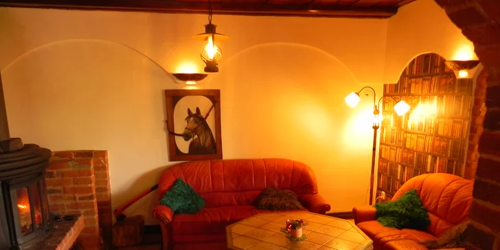 Chatová osada v poľských Krkonošiach: izby až pre 5 osôb s raňajkami, sauna