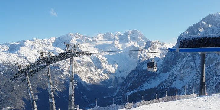 Rakúske Alpy: hotel s výhľadom na oblasť Dachstein, raňajky, wellness a lyžovanie