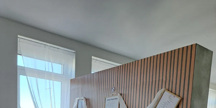 Pedikúra: suchá, mokrá, s masážou chodidiel či s gél lakom