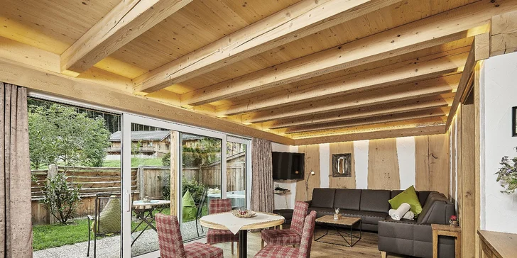 Nemecko pre dvoch aj rodinu: chalet s privátnym aj verejným wellness a raňajky