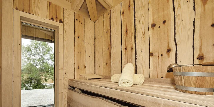 Nemecko pre dvoch aj rodinu: chalet s privátnym aj verejným wellness a raňajky