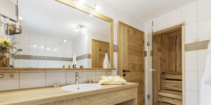 Nemecko pre dvoch aj rodinu: chalet s privátnym aj verejným wellness a raňajky