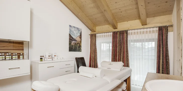 Nemecko pre dvoch aj rodinu: chalet s privátnym aj verejným wellness a raňajky