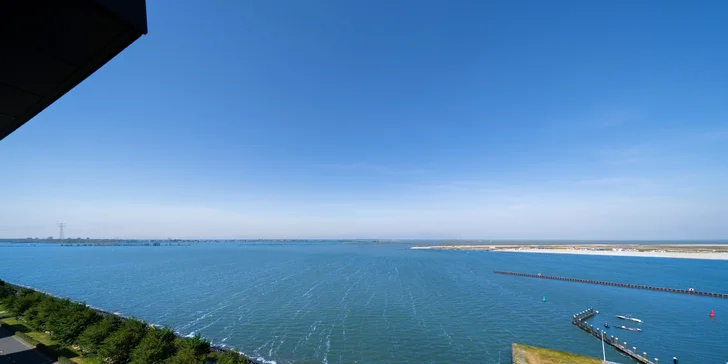 Objavte čarovné uličky Amsterdamu: 4* hotel pri mori s raňajkami alebo polpenziou