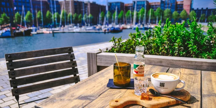 Objavte čarovné uličky Amsterdamu: 4* hotel pri mori s raňajkami alebo polpenziou