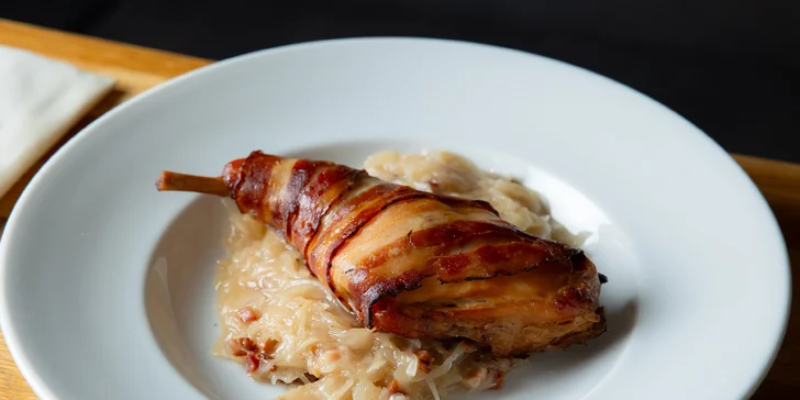 Trojchodová večera v prostredí Boutique hotela Siglisberg v obci Štiavnické Bane