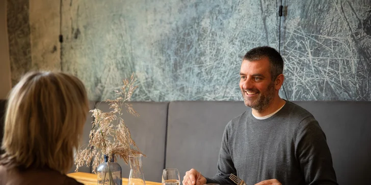 Trojchodová večera v prostredí Boutique hotela Siglisberg v obci Štiavnické Bane