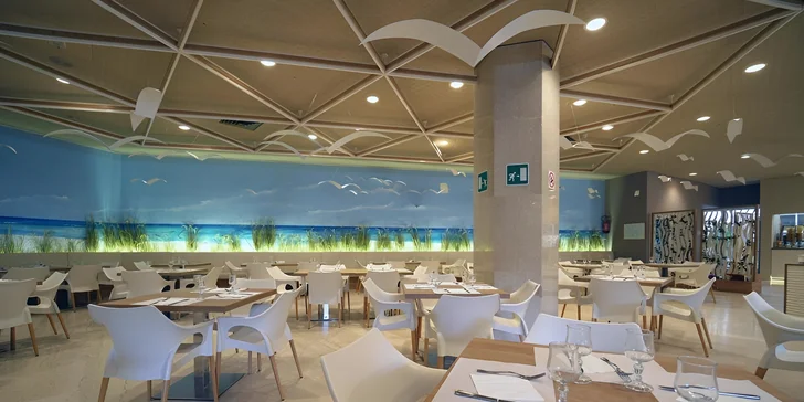 Dovolenka na Sardínii: 4* rodinný hotel pri pláži s all inclusive light, 3 bazény, animácie