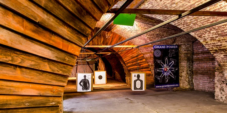 Grófsky pobyt v kaštieli neďaleko Nitry s polpenziou, bowling