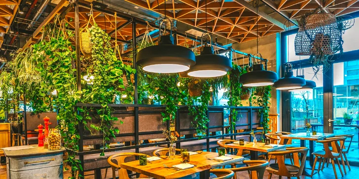 Objavte čarovné uličky Amsterdamu: 4* hotel pri mori s raňajkami alebo polpenziou