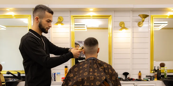 Služby barbera: pánsky strih aj s úpravou brady či masážou hlavy