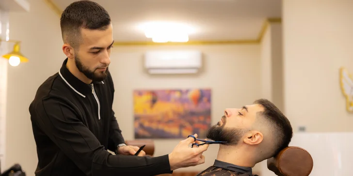 Služby barbera: pánsky strih aj s úpravou brady či masážou hlavy