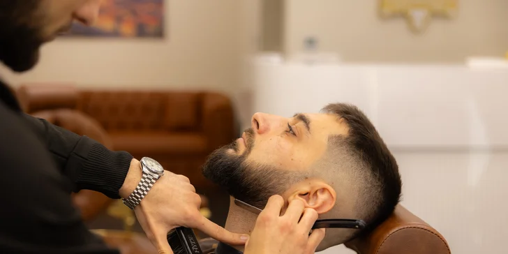 Služby barbera: pánsky strih aj s úpravou brady či masážou hlavy