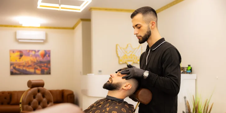 Služby barbera: pánsky strih aj s úpravou brady či masážou hlavy