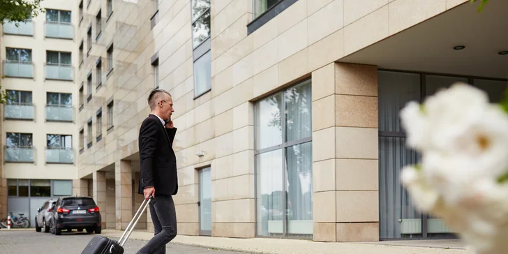 Pobyt vo Varšave: 3* hotel s raňajkami alebo polpenziou, vrátane fitness, až 2 deti zdarma, 8 km od letiska