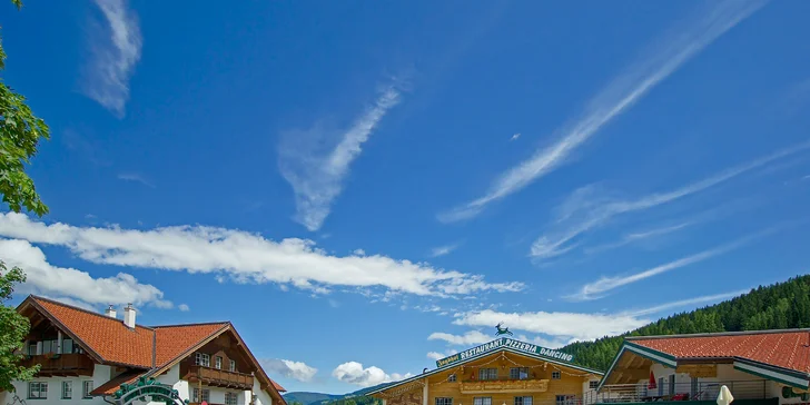 Alpské stredisko Flachau: apartmány so vstupom do wellness, v lete karta výhod