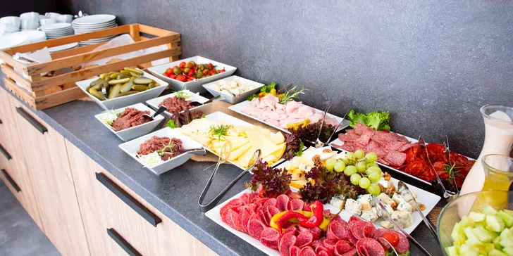 Dovolenka na juhu Čiech: hotel s jedlom, bazénom aj privátnym wellness