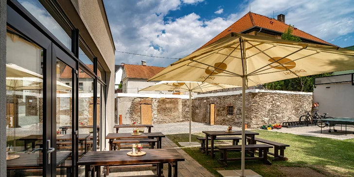 Dovolenka na juhu Čiech: hotel s jedlom, bazénom aj privátnym wellness